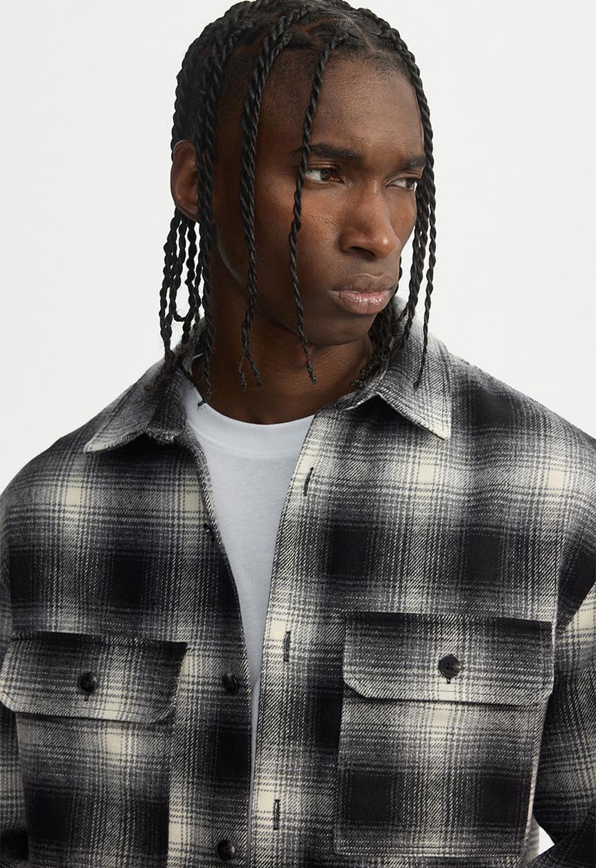 H&M - Regular fit flannel overshirt - dark grey/checked