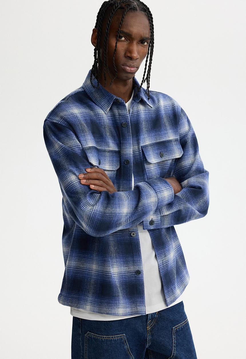 H&M - Regular fit flannel overshirt - dark blue/checked