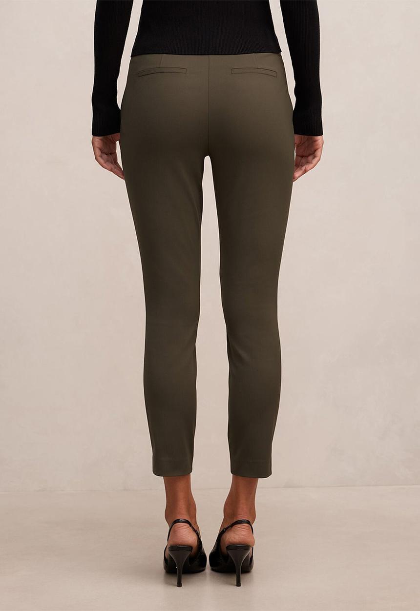 Forever New - Gwen 7/8th slim pants in olive