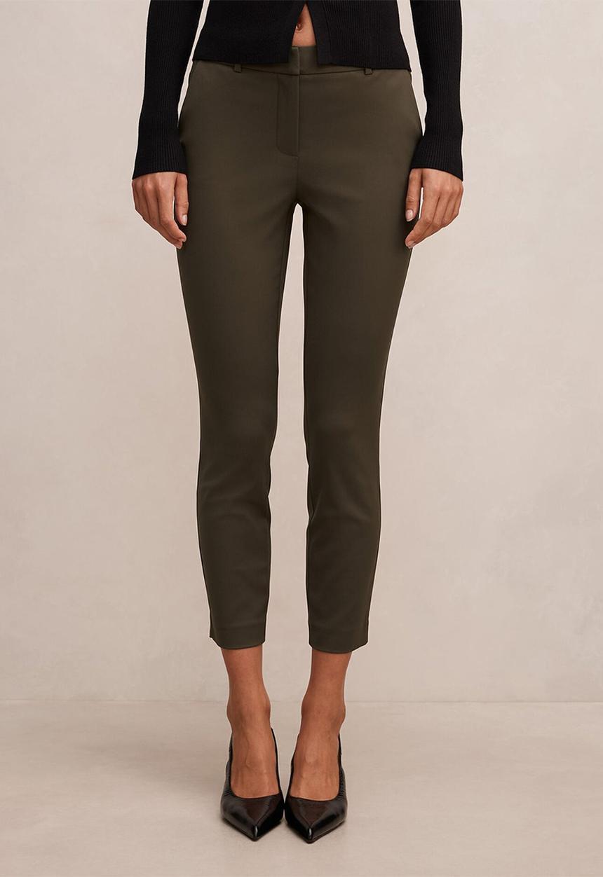 Forever New - Gwen 7/8th slim pants in olive