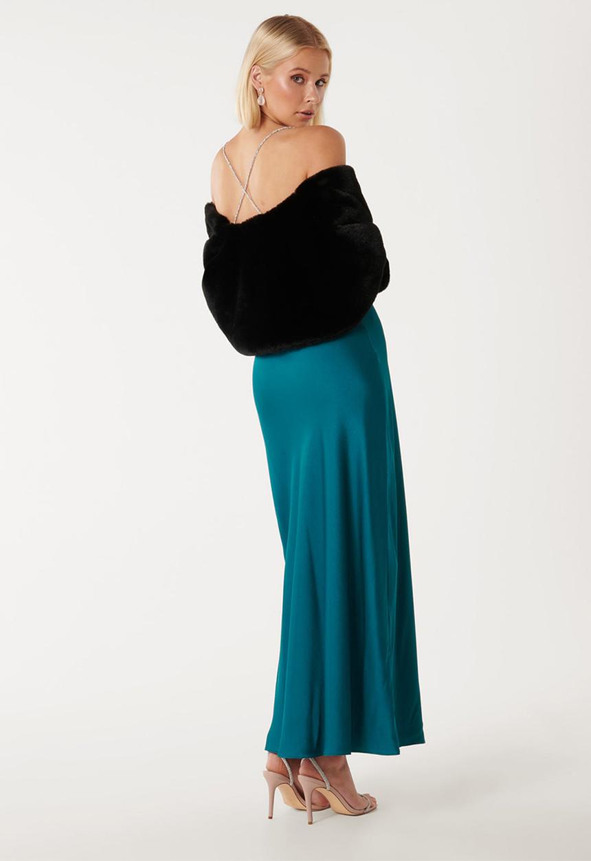 Forever New - Sophia faux fur wrap in black
