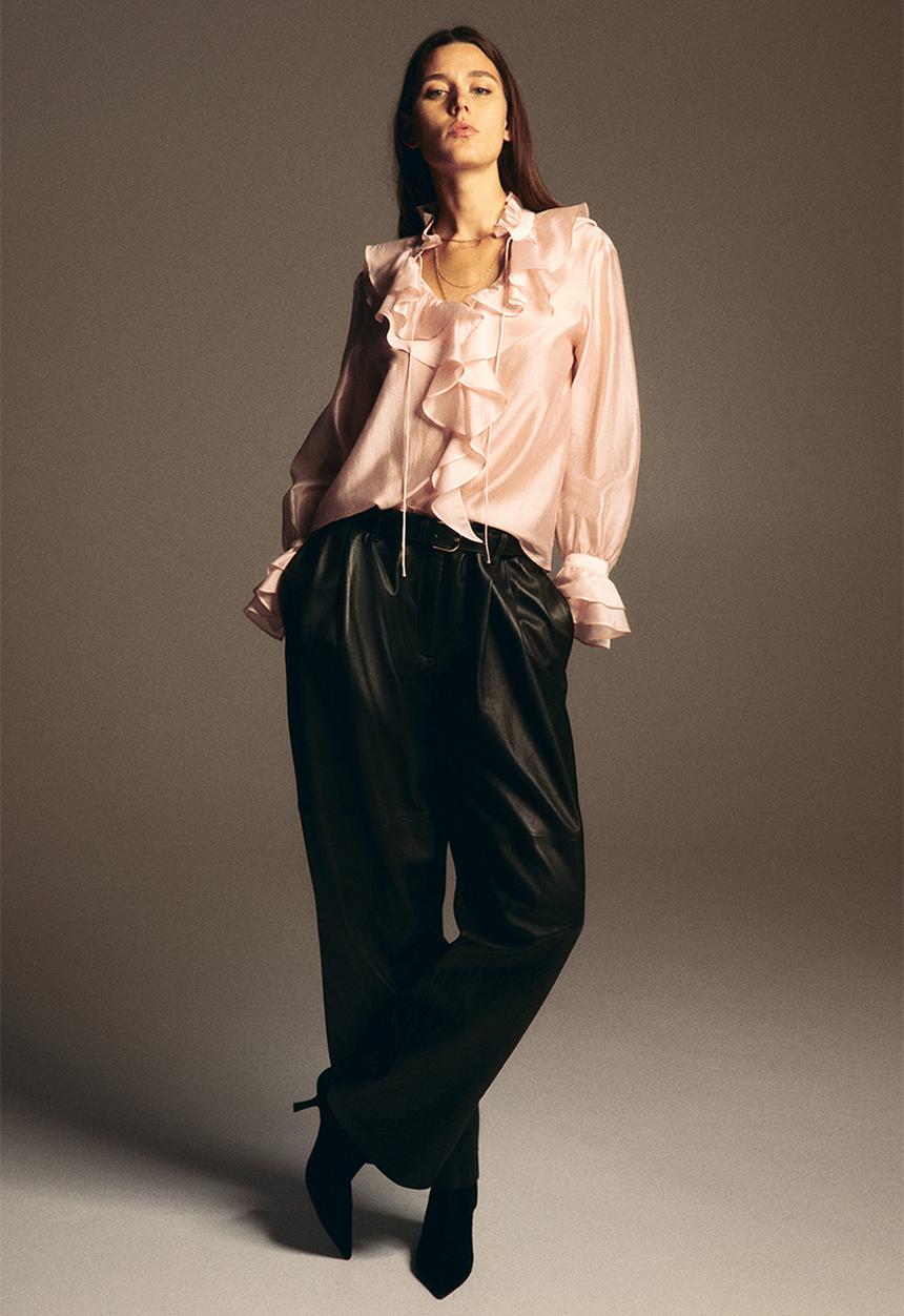 H&M - Flounced blouse - light peach pink