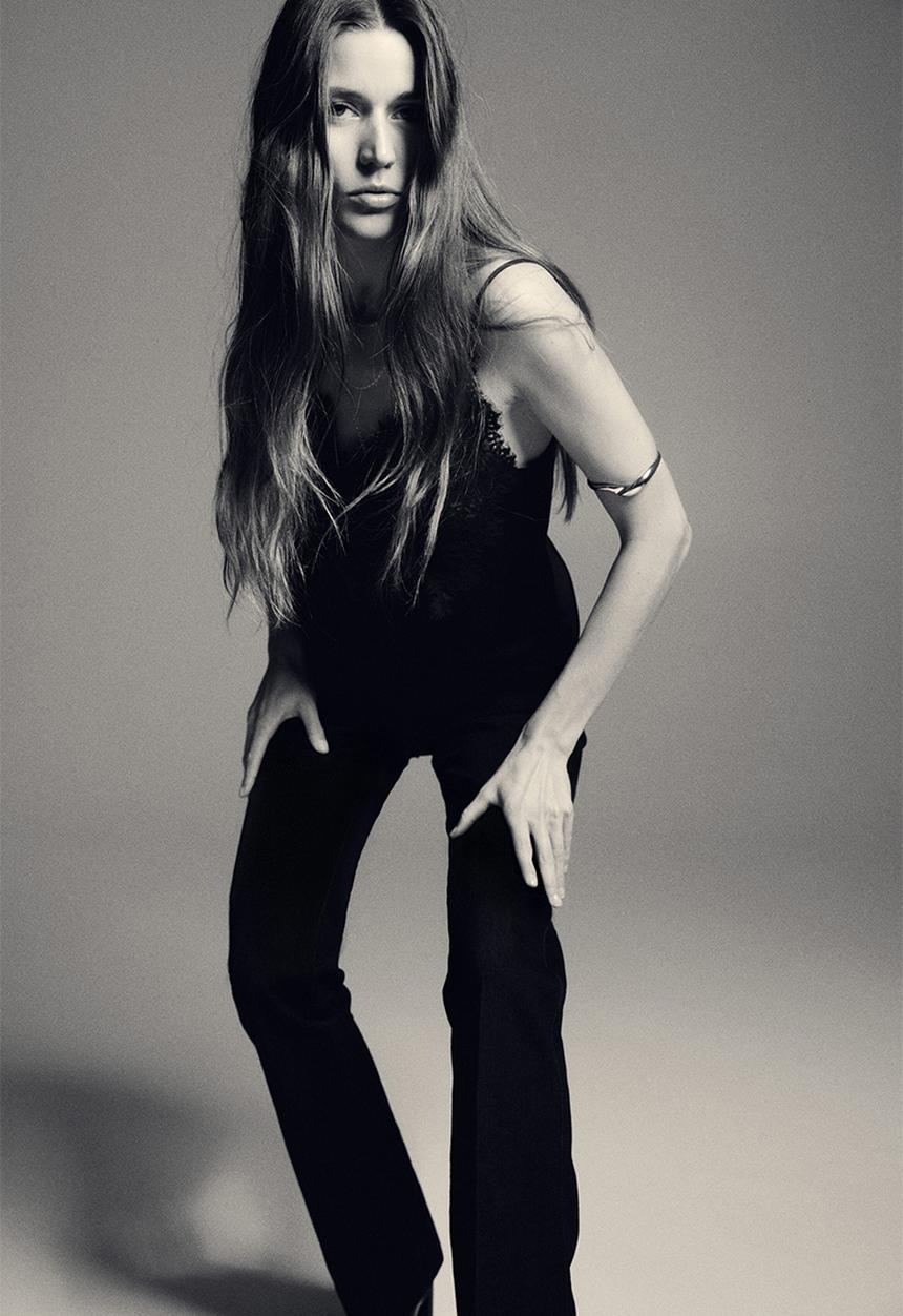 H&M - Flared high jeans - denim black