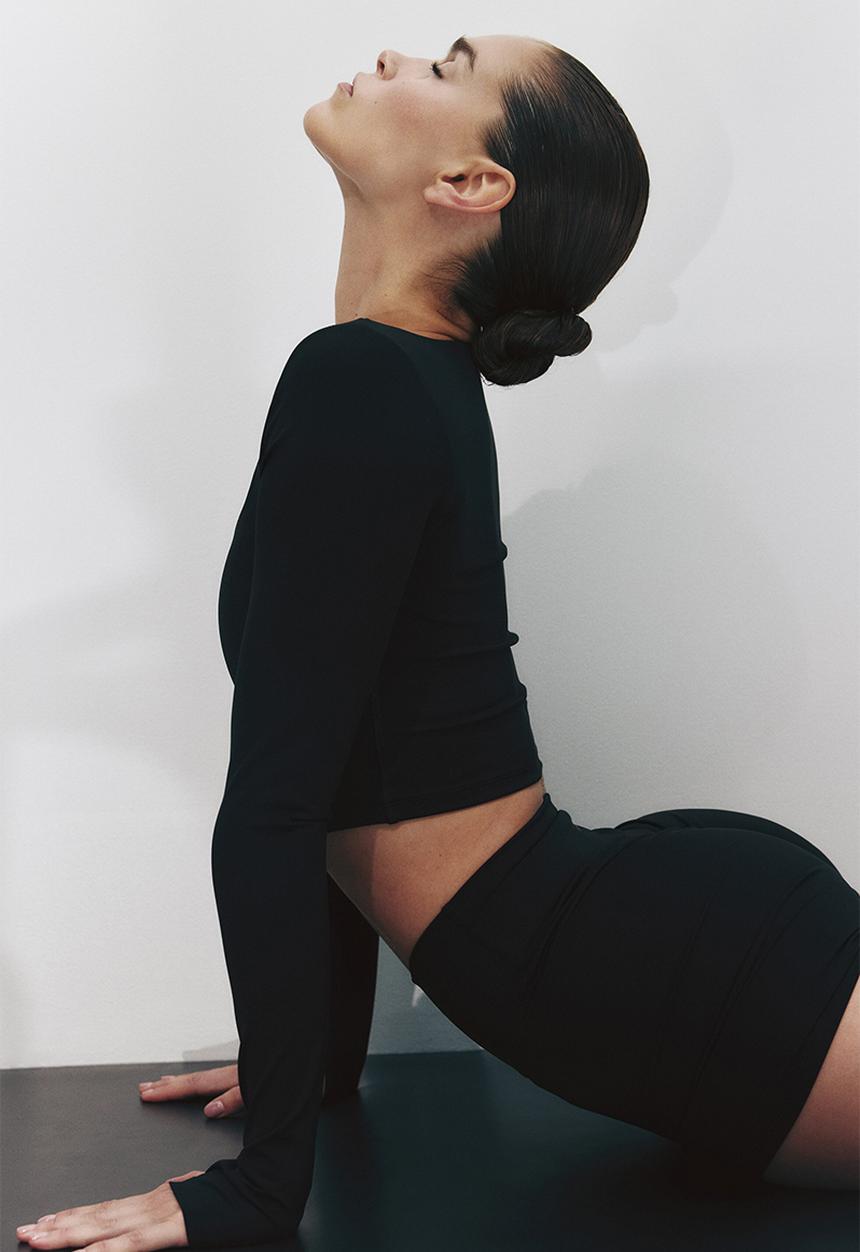H&M - Sculptmove? sports top - black