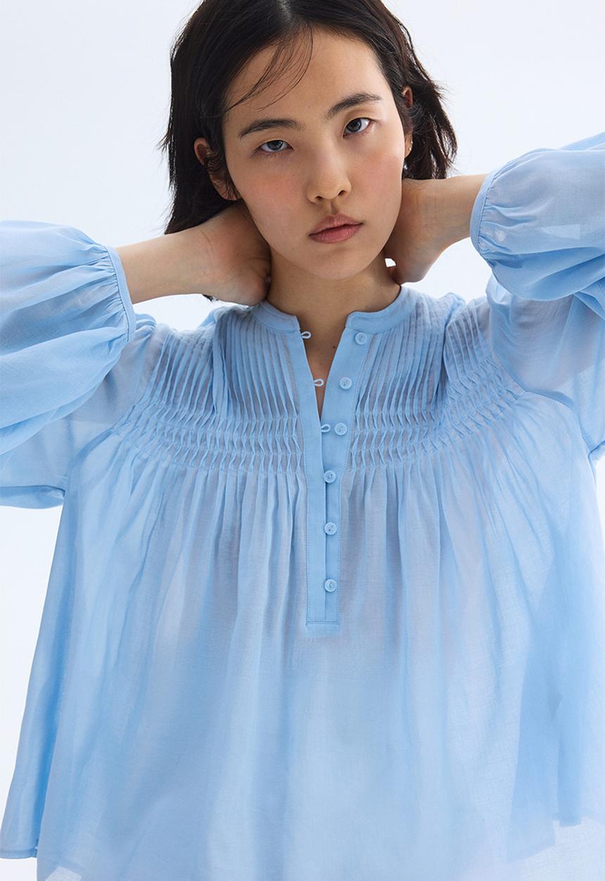 H&M - Pintucked blouse - light blue