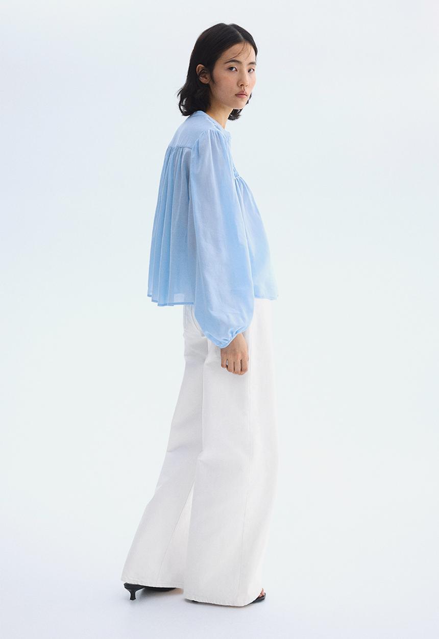 H&M - Pintucked blouse - light blue