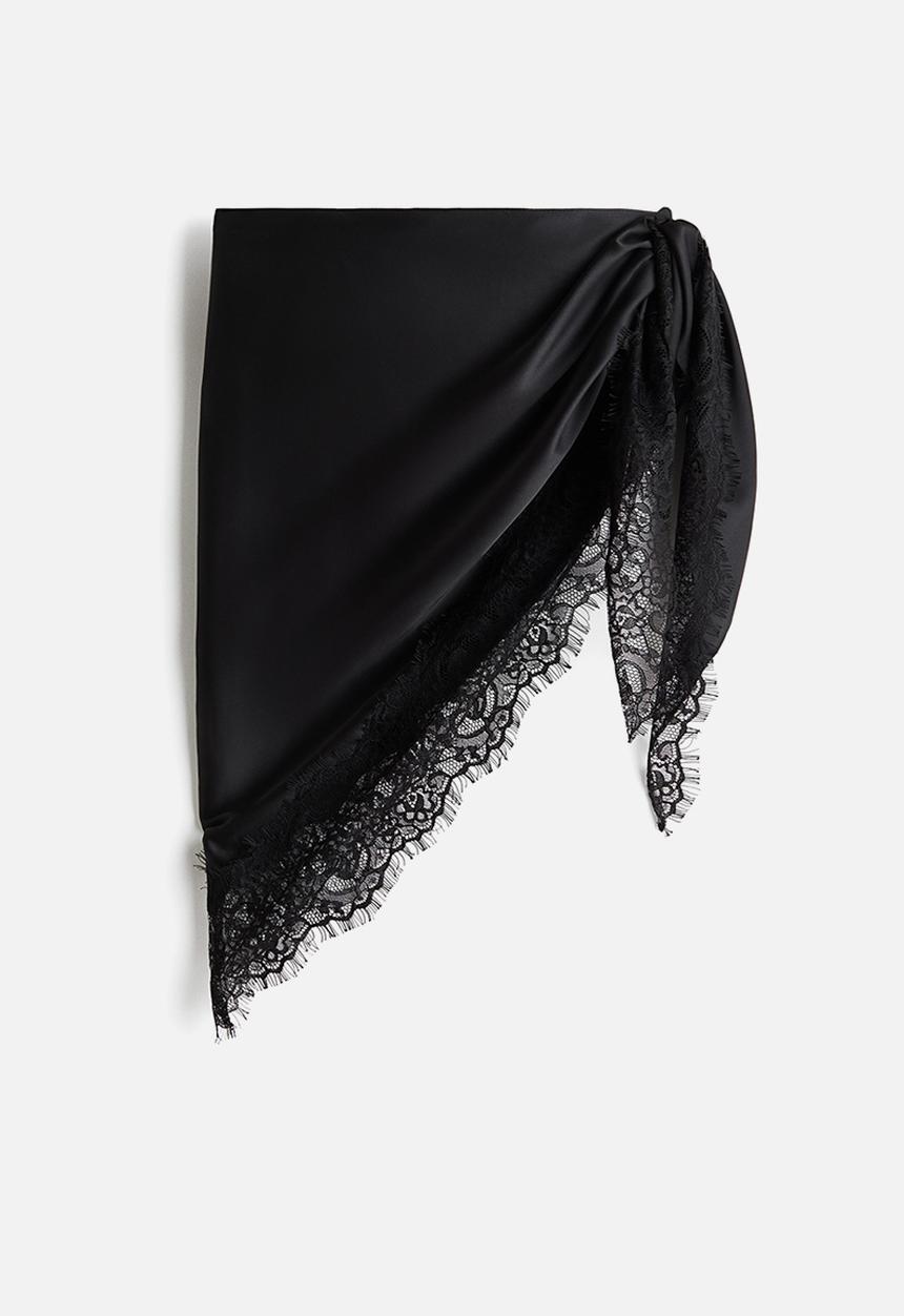 H&M - Lace-trimmed triangle scarf - black