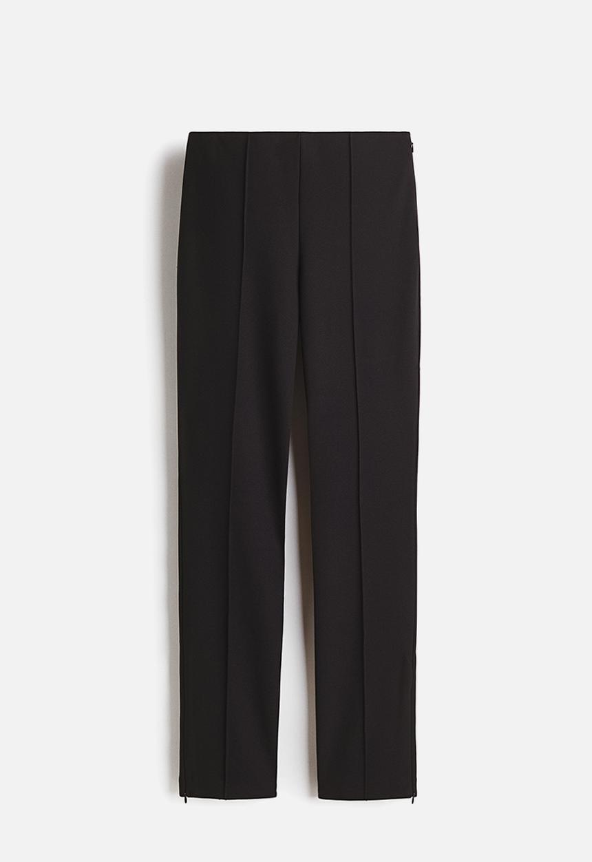 H&M - Slim crease-front trousers - black