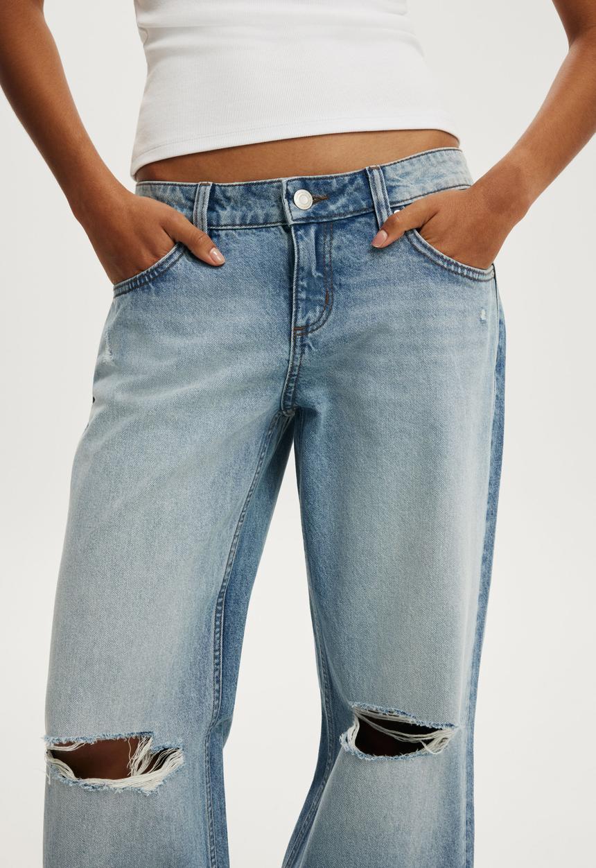 Cotton On - Low Rise Straight Jean - Saltstone Blue Ripped