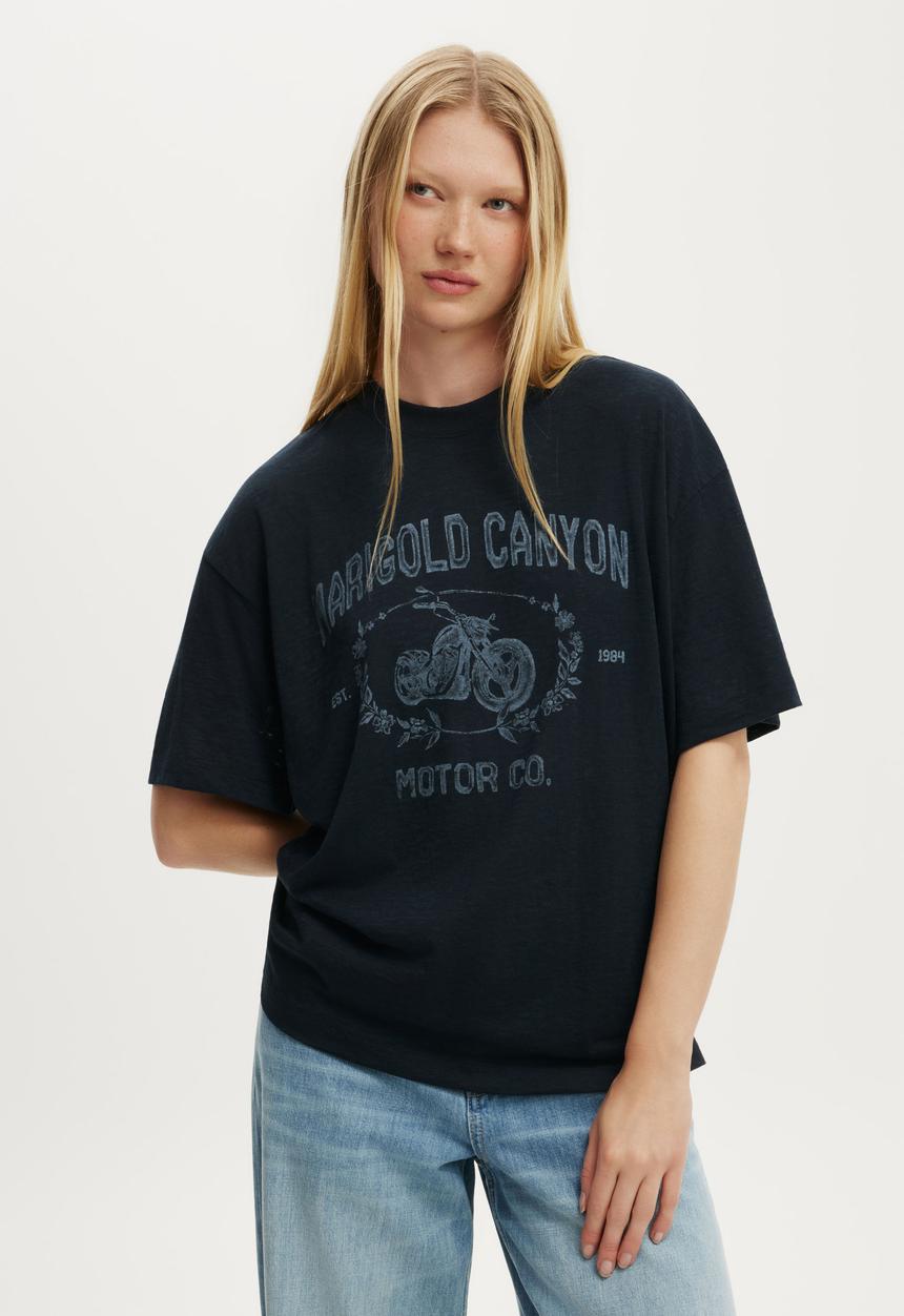 Cotton On - The Boxy Graphic Tee - Marigold Canyon Motor Co/ Ink Navy