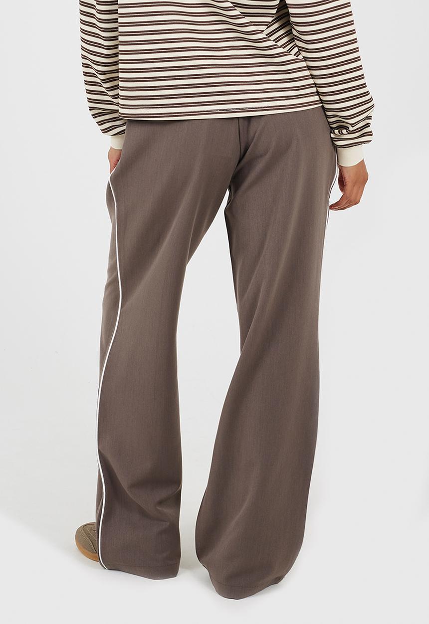Brave Soul - Ladies Tailored Trouser With Contrast Waistband - Chocolate/White