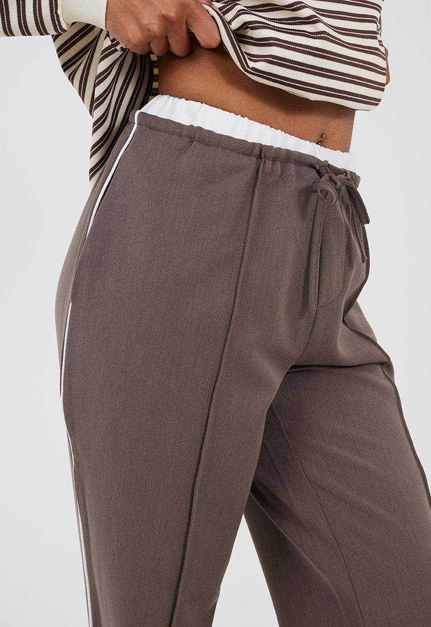 Brave Soul - Ladies Tailored Trouser With Contrast Waistband - Chocolate/White