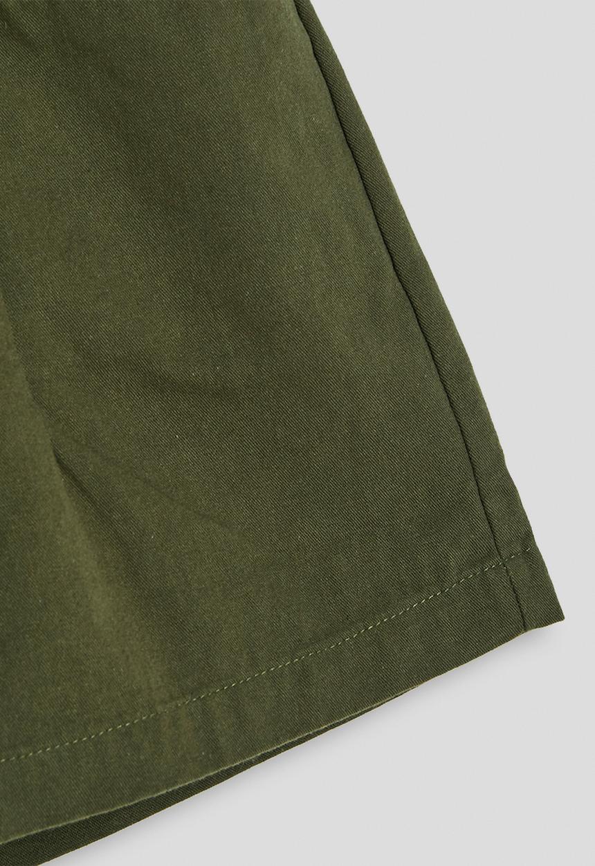 Pop Candy - Stylised front pocket shorts - dark olive