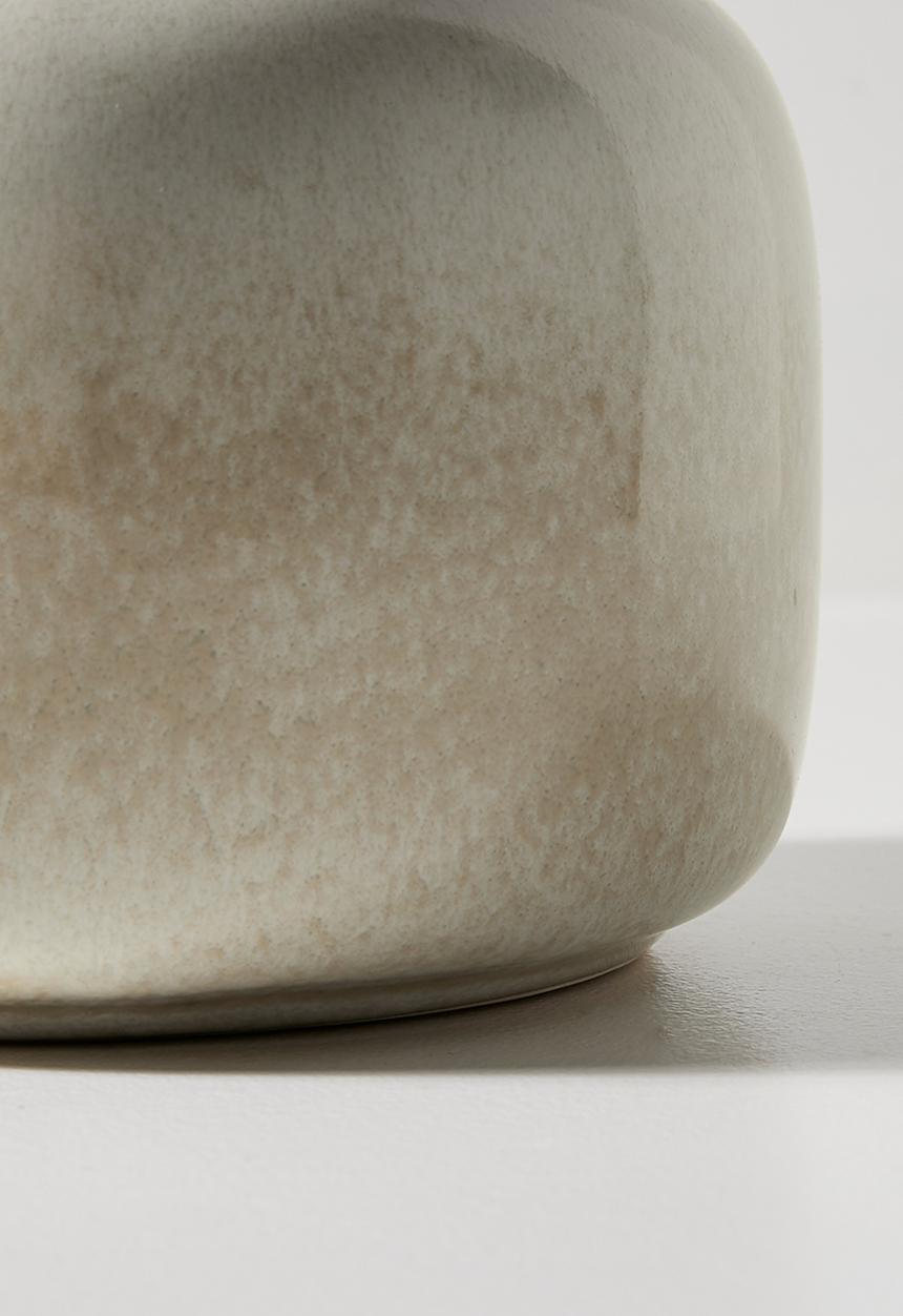 H&S - Porce vase - White