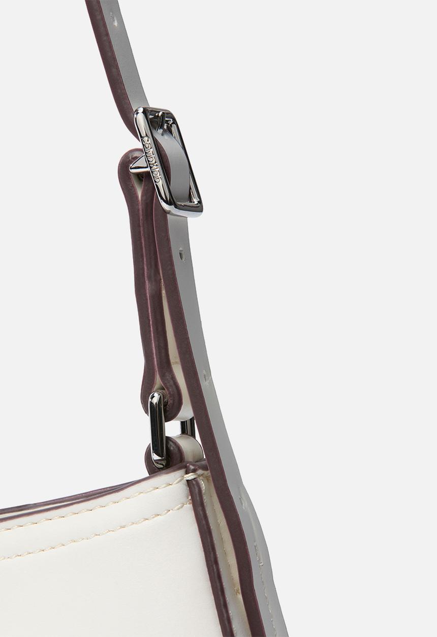 Calvin Klein - Ck small shoulder bag - white alyssum