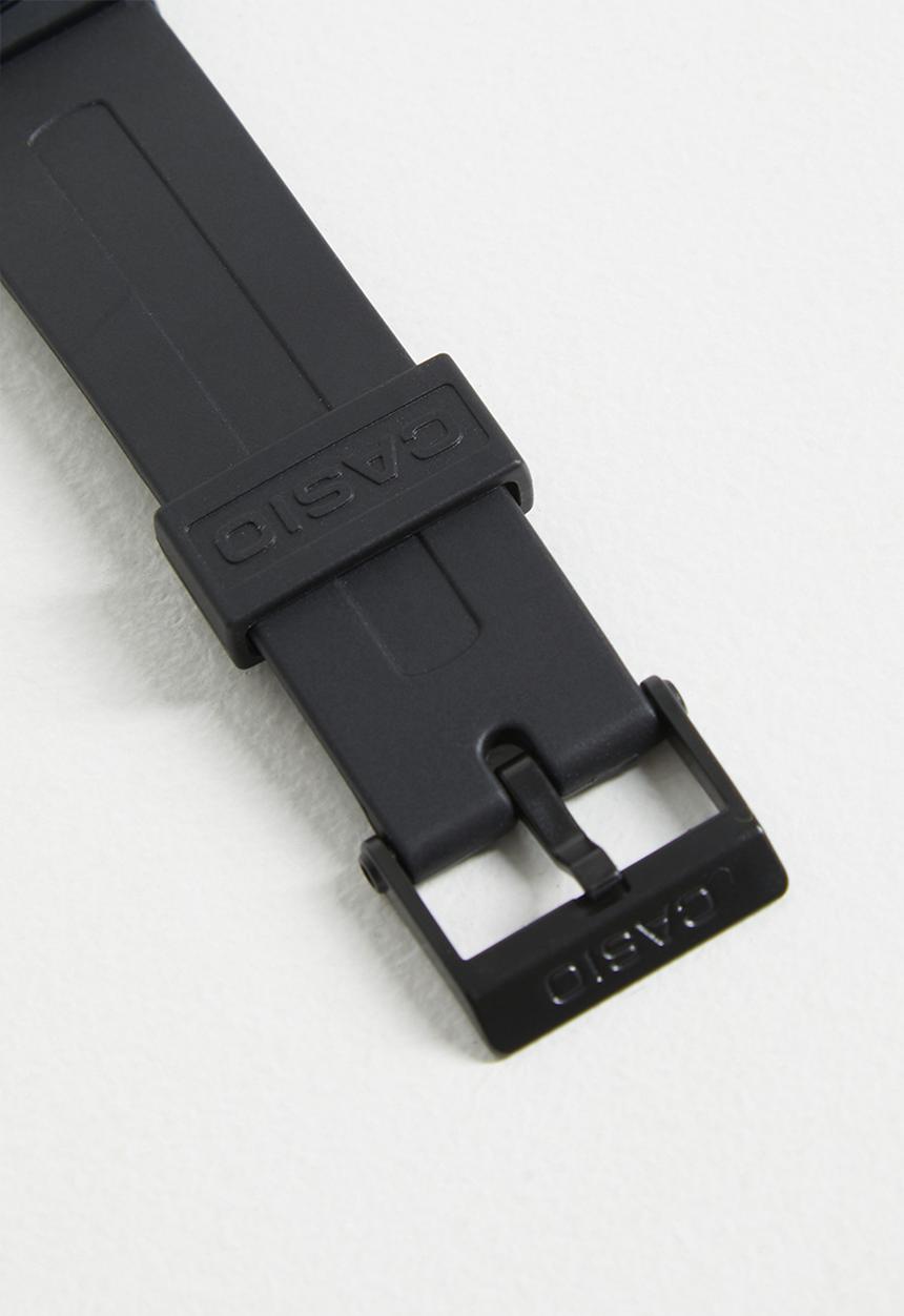 Casio - Analog Rnd Blk Dial Wht Num - Black