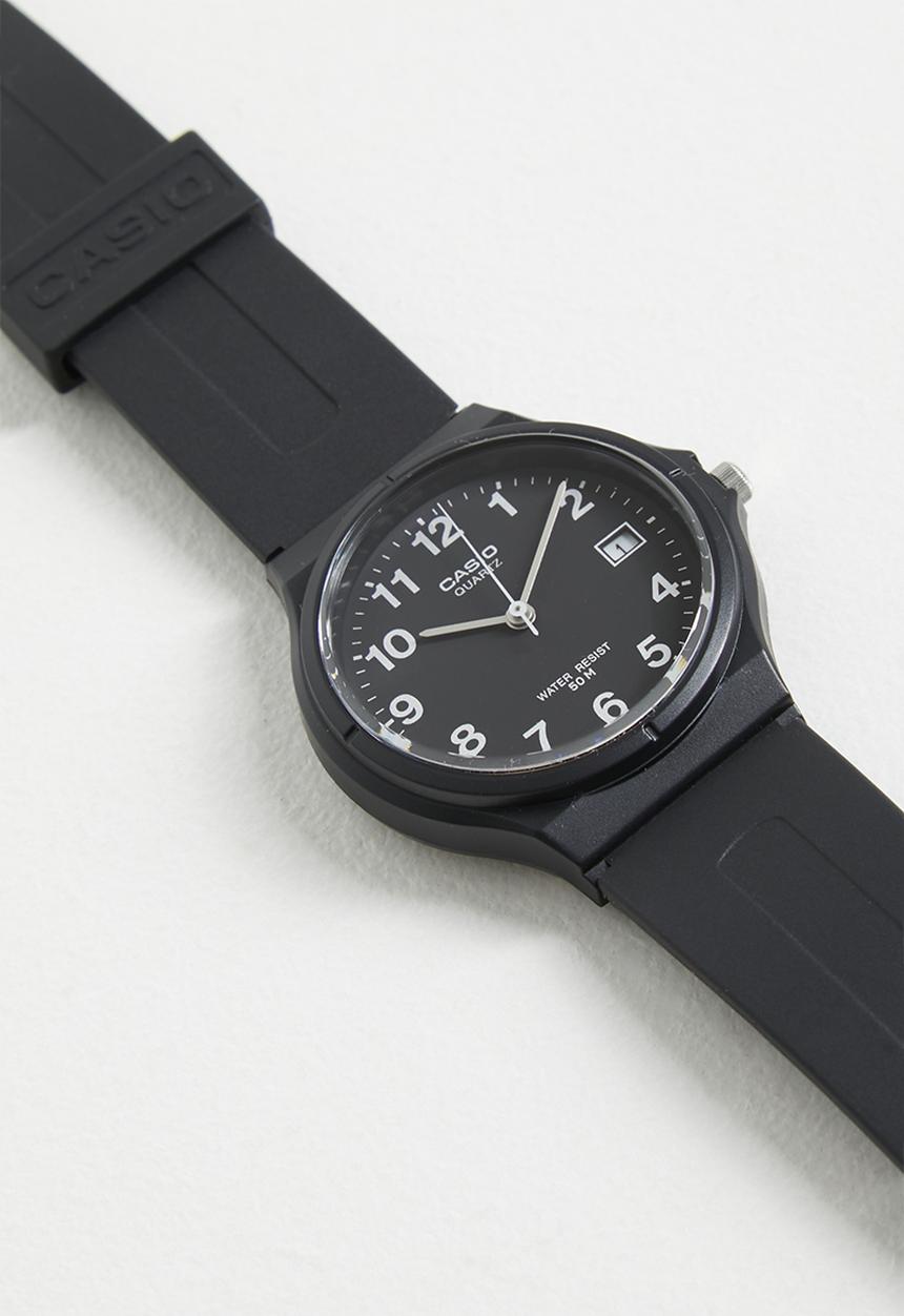 Casio - Analog Rnd Blk Dial Wht Num - Black