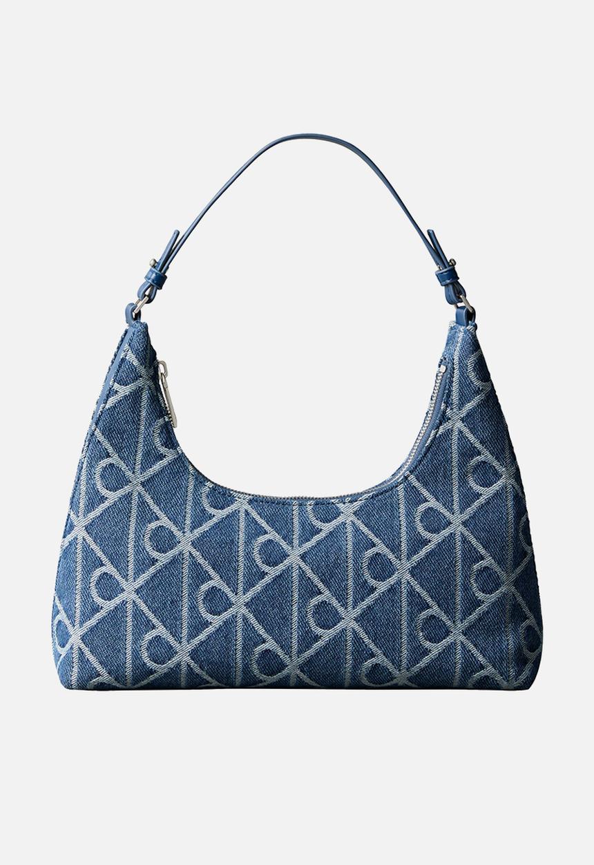 Calvin Klein - Emblem aop denim shoulder bag - denim jqd medium wash