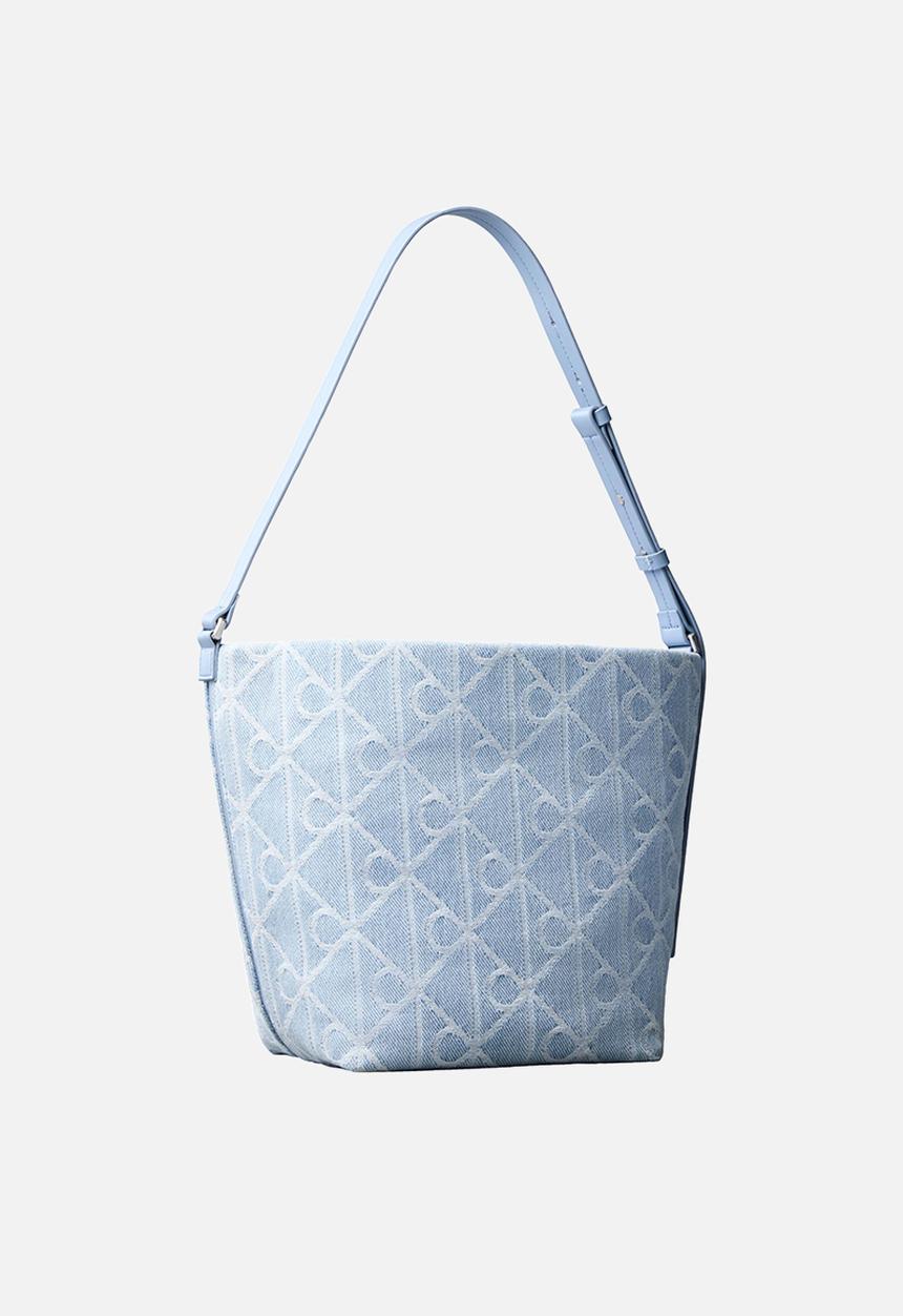 Calvin Klein - Emblem aop denim bucket - light wash