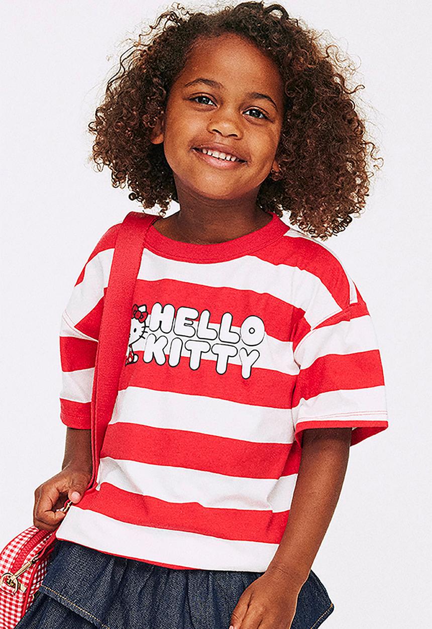 Cotton On - License Drop Shoulder Short Sleeve Tee - Lcn San Vanilla/Red Stripe Hello Kitty