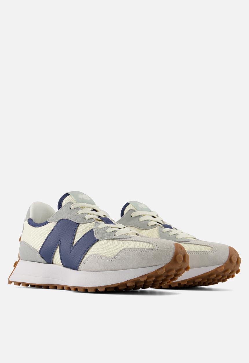 New Balance  - 327