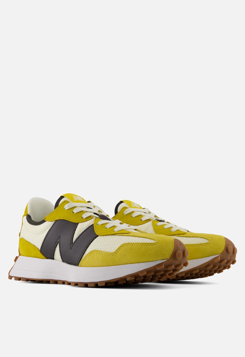 New Balance  - 327