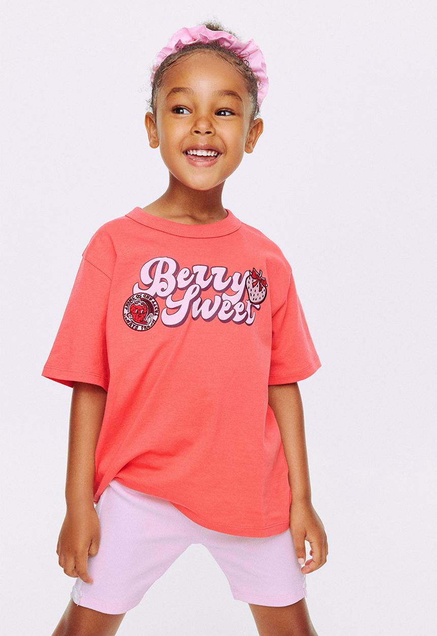 Cotton On - Poppy Oversize Graphic Print Tee - Coral Red/Funday Club