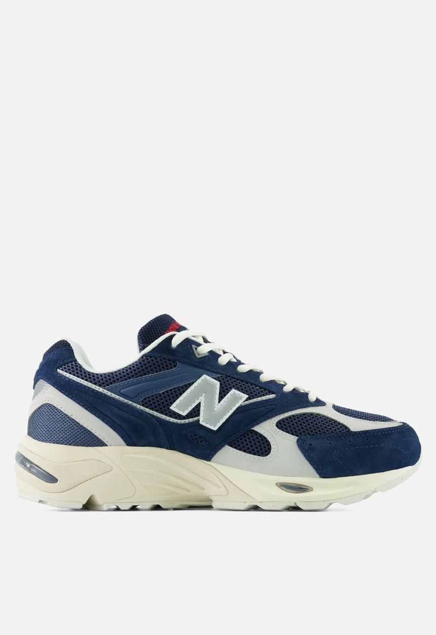 New Balance  - 880R