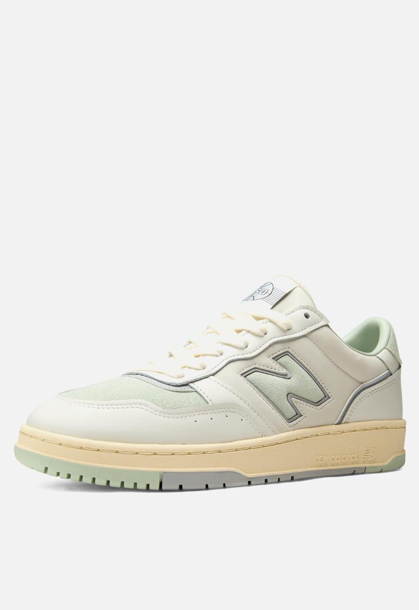 New Balance  - 950