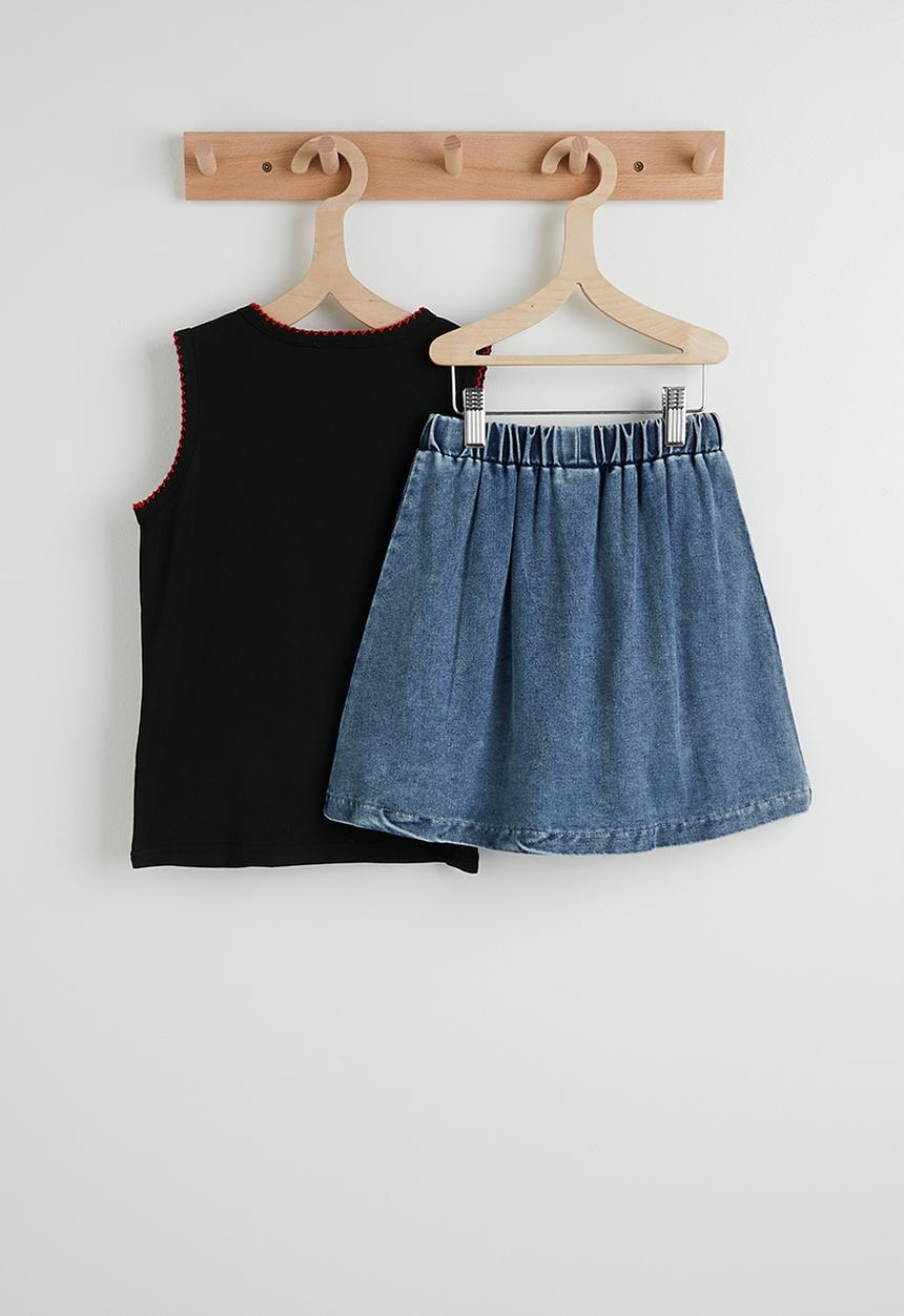 Pop Candy - Tee and pleated denim skirt - black / blue