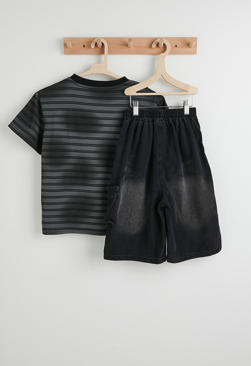 Pop Candy - Striped tee with denim cargo shorts - grey/black 