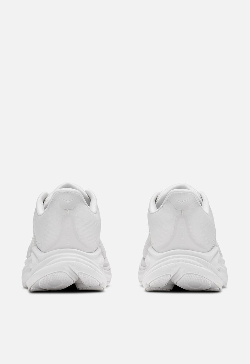 HOKA - CLIFTON 11