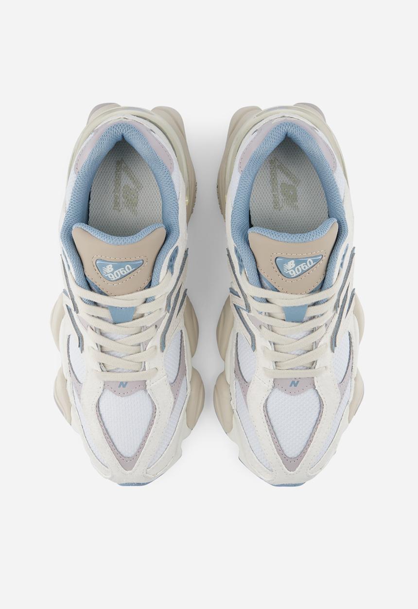New Balance  - 9060