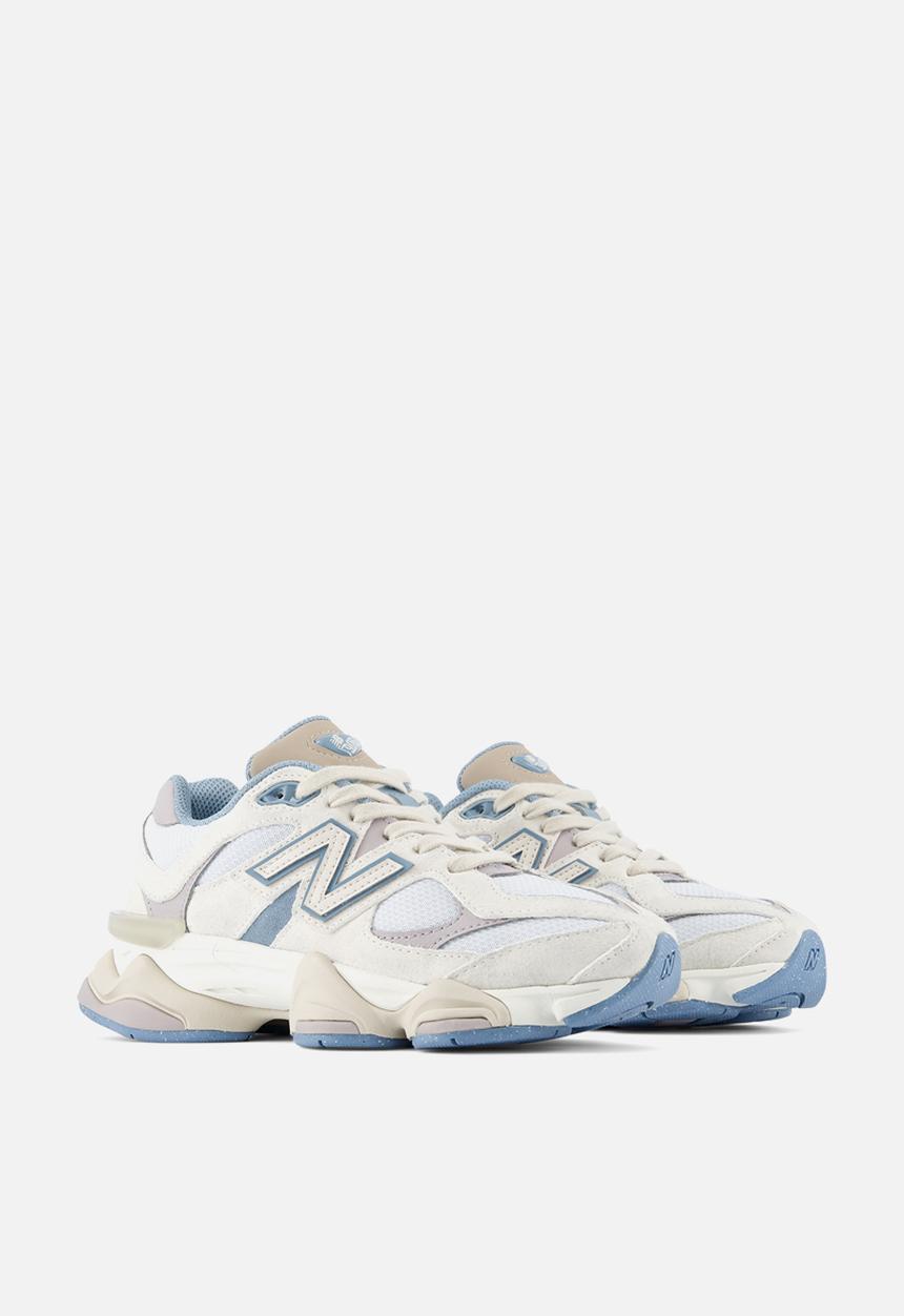 New Balance  - 9060