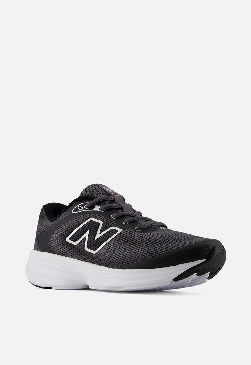 New Balance  - 411v4