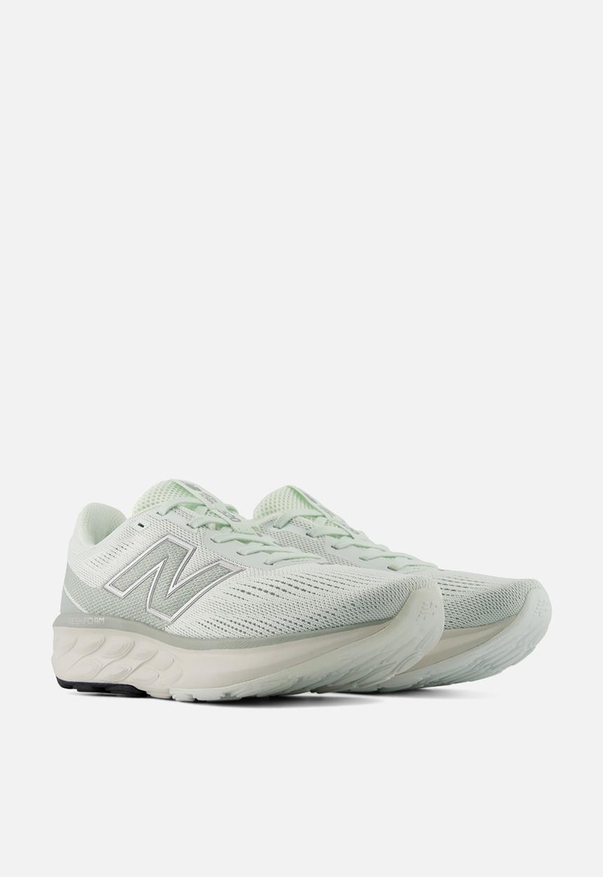 New Balance  - Fresh Foam 520 v9
