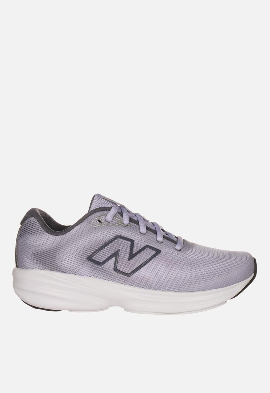 New Balance  - 411v4