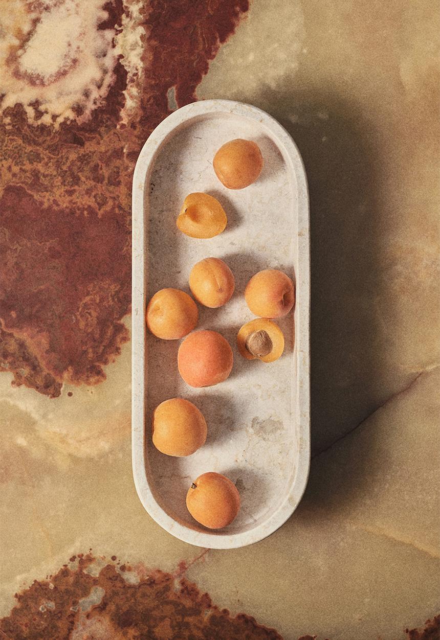 H&M - Oval marble plate - light beige/marbled
