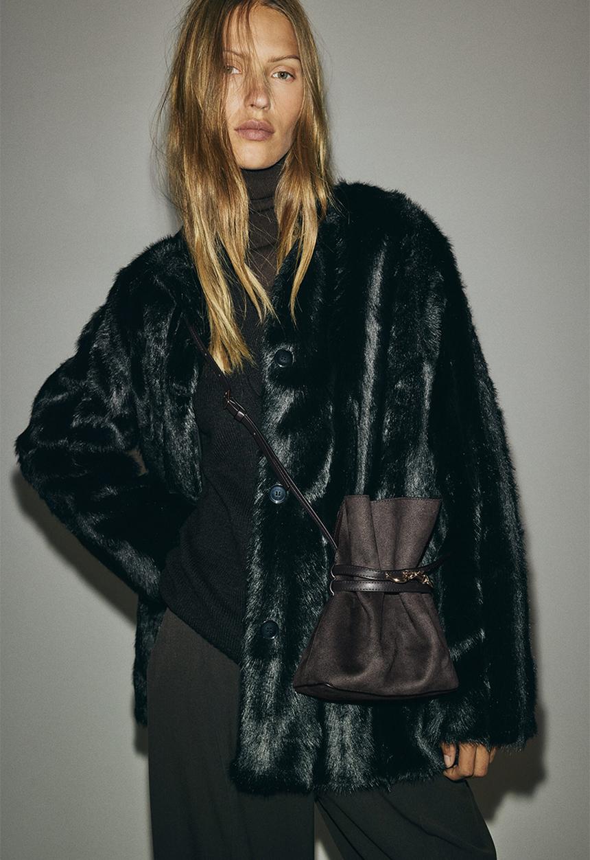 H&M - Pouch-look crossbody bag - dark brown