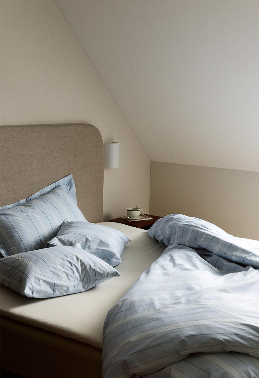 H&M - Cotton percale double/king duvet cover set - light blue/striped