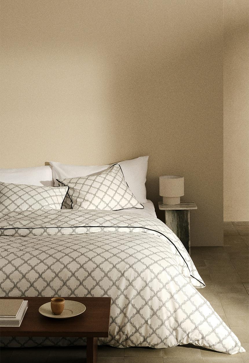 H&M - Cotton double/king duvet cover set - white/checked