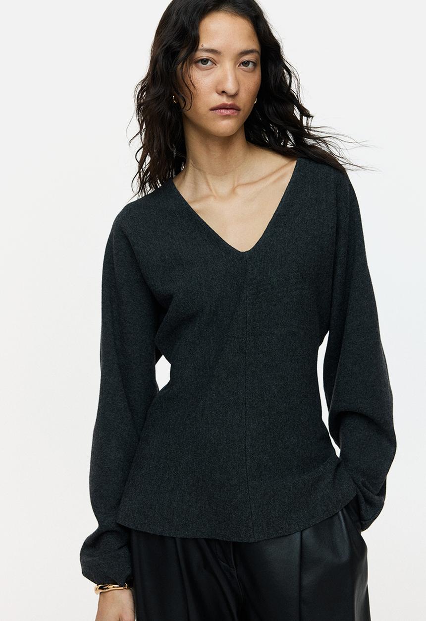 H&M - Knitted v-neck top - dark grey