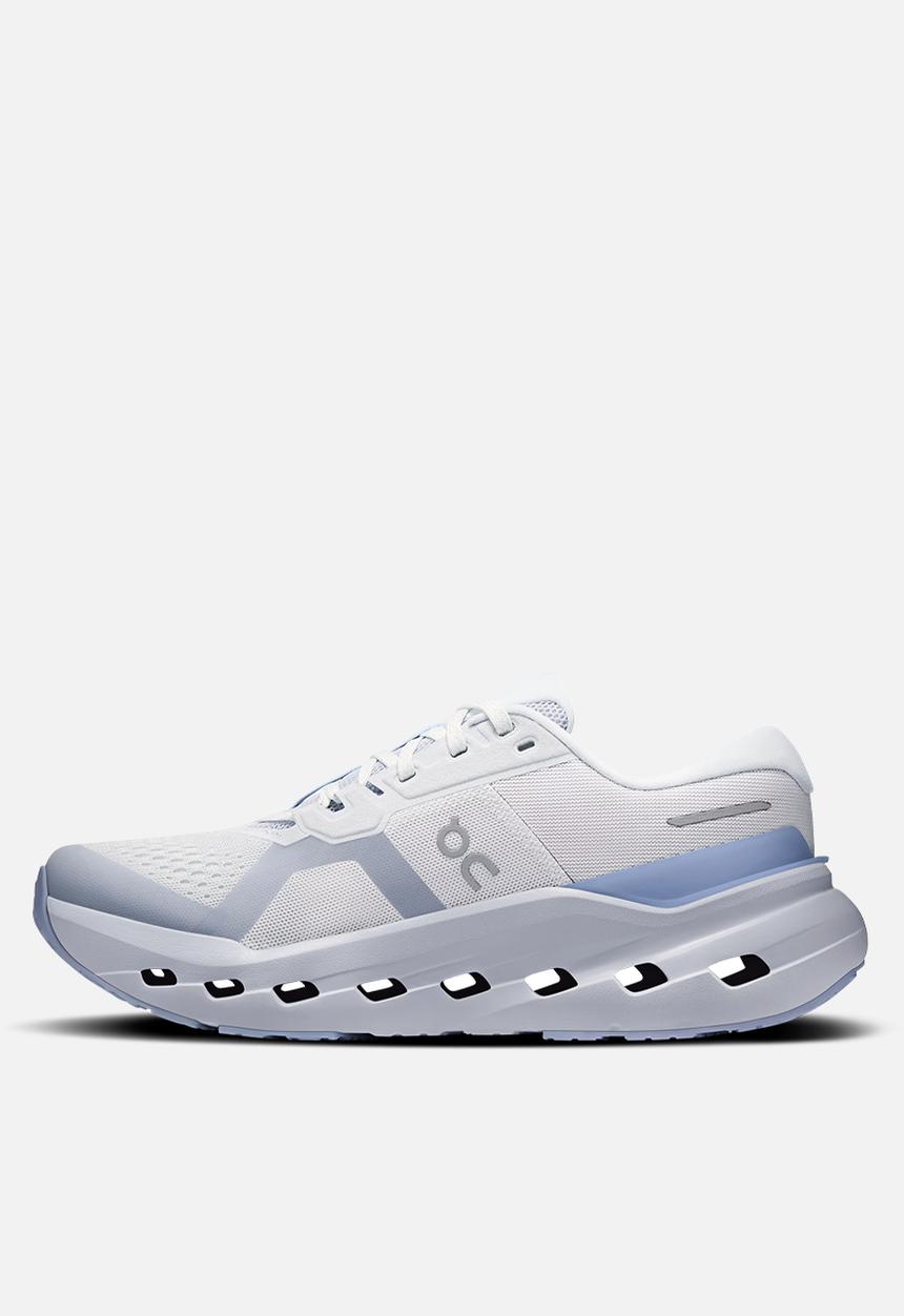 ON Running - Cloudrunner 3