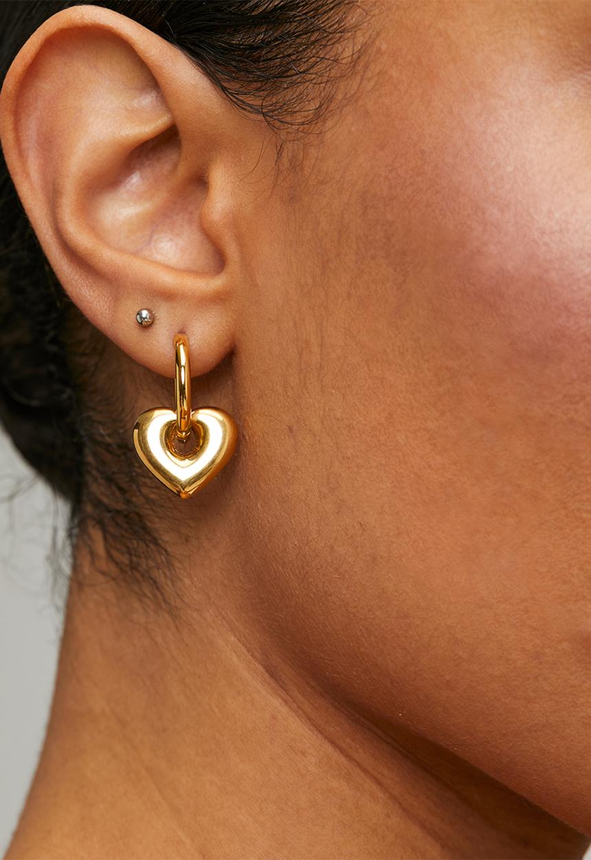 Zoe on Trend - Trendy heart dangle hoop earrings  - gold