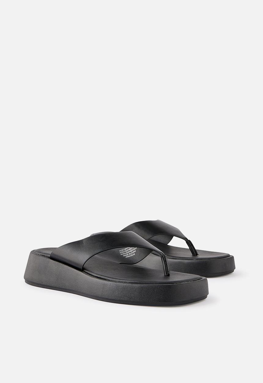 Cotton On - BOWIE FLATFORM SLIDE-BLACK