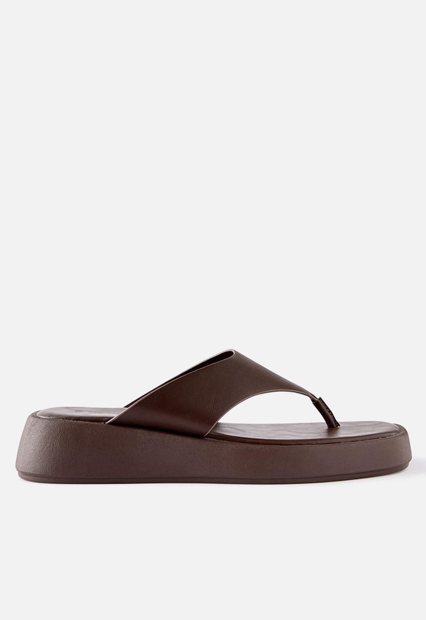 Cotton On - BOWIE FLATFORM SLIDE-CHOC