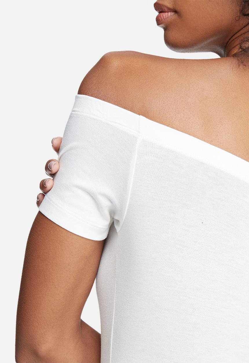 dailyfriday - Off shoulder bodysuit