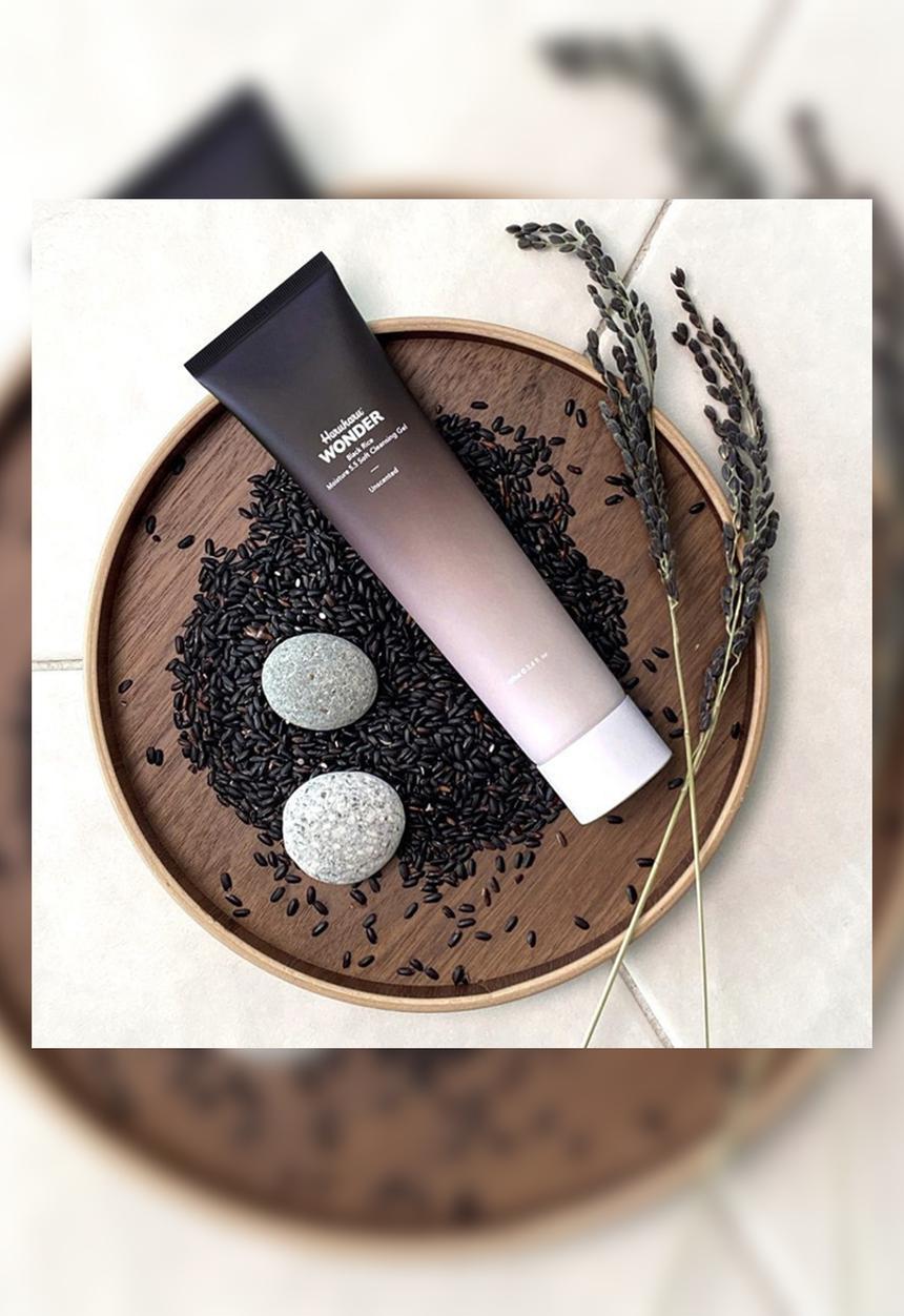haruharu wonder - Black Rice Moisture 5.5 Soft Cleansing Gel