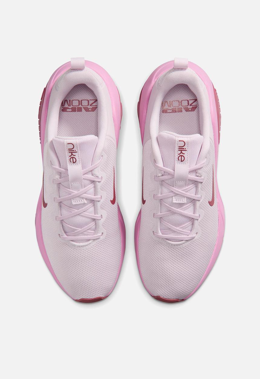 Nike - Nike Bella 7
