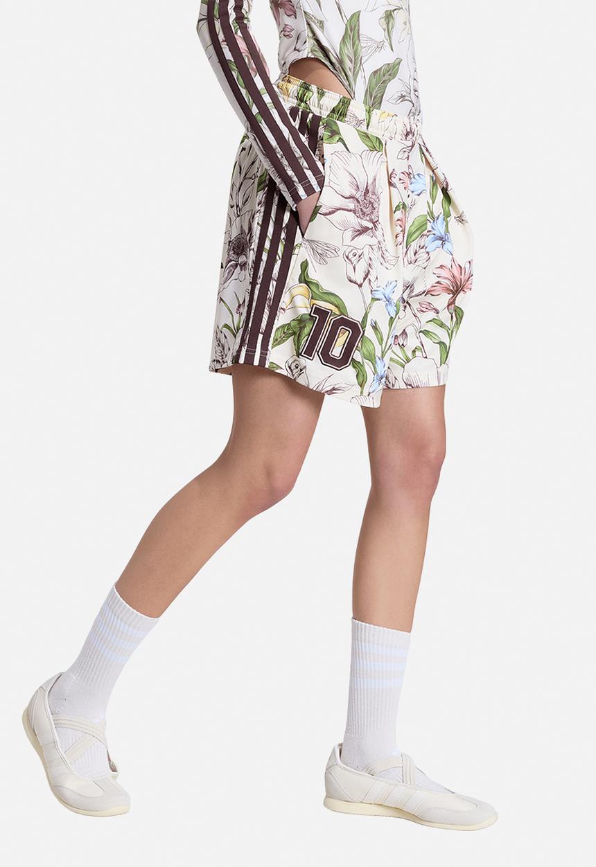 adidas Originals - Farm Prm Shorts - Ecru Tint/Shadow Brown/Craft Green